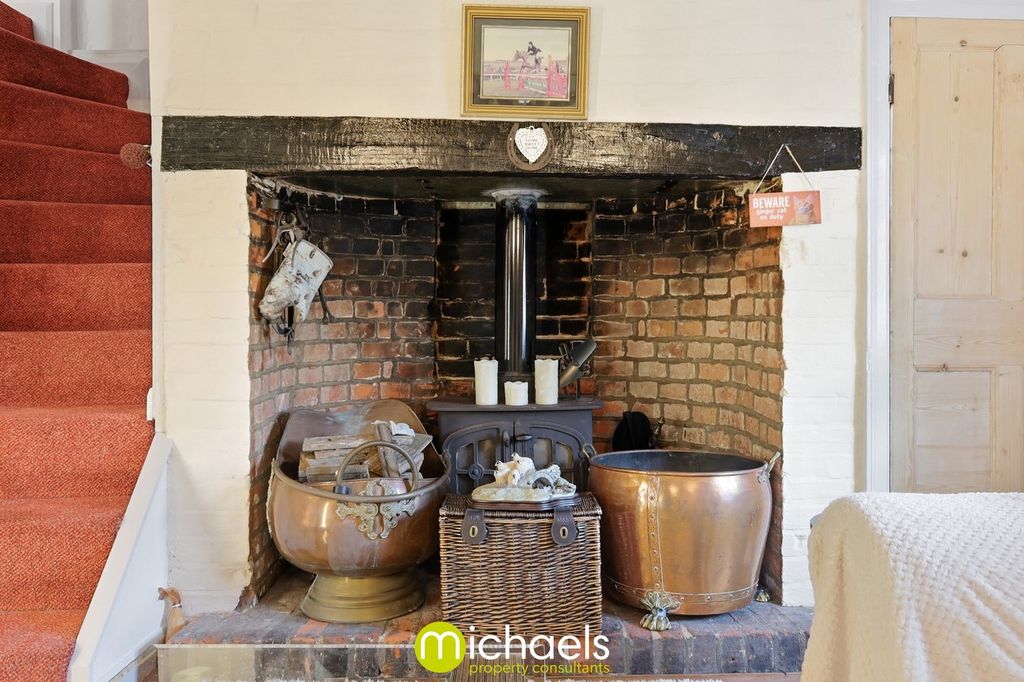 Property photo 2 of 26