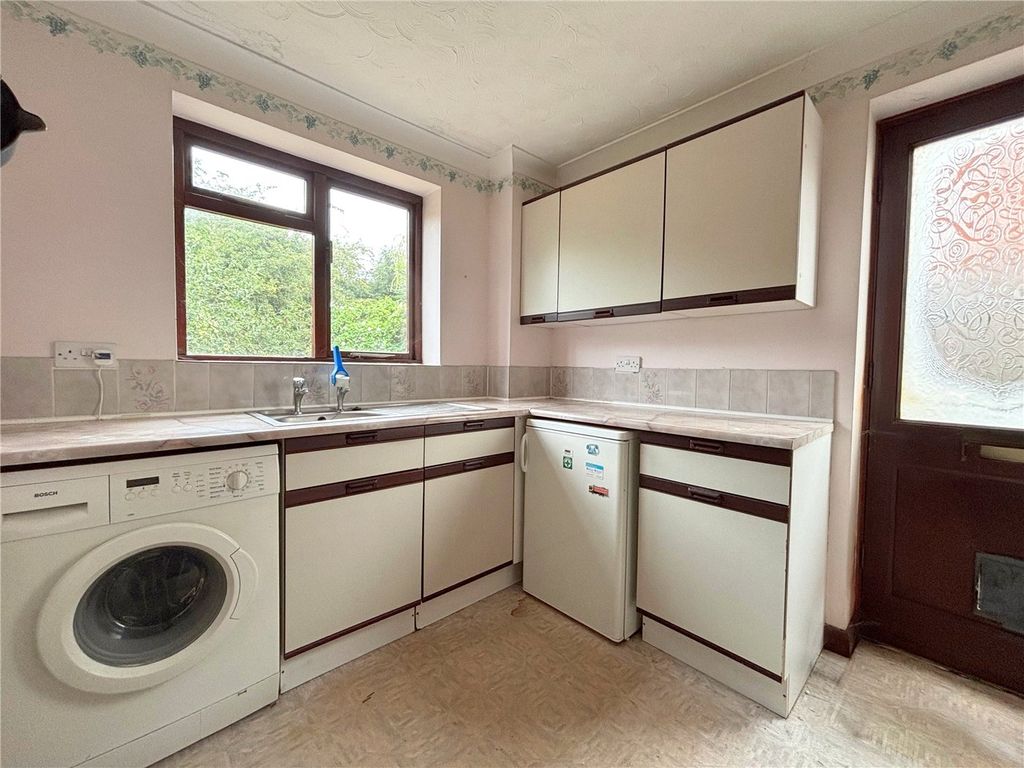Property photo 2 of 8 Picture No. 09
