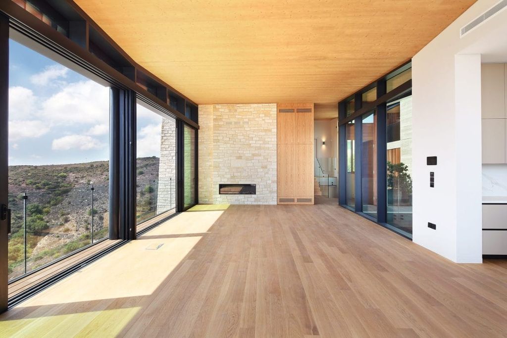 Property photo 3 of 31 Topos Living Room Area 1 1620x1080.Jpg