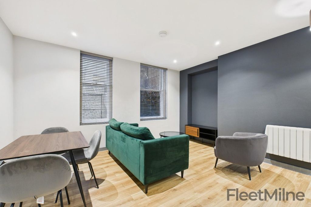 Property photo 2 of 13 Lounge/Diner