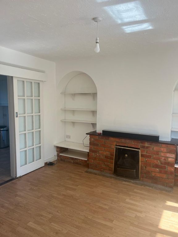 Property photo 3 of 11 5299452
