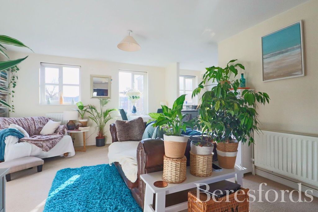 Property photo 2 of 9 Picture 2