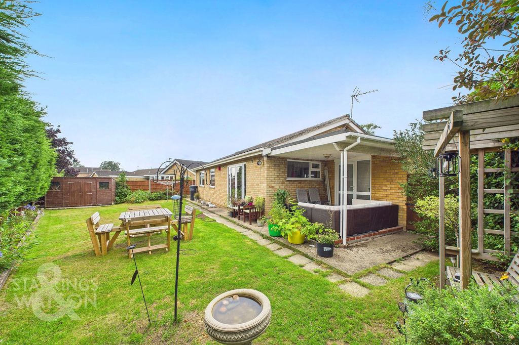 Property photo 3 of 21