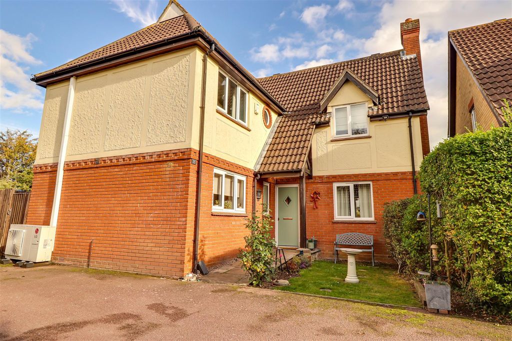 Property photo 1 of 27