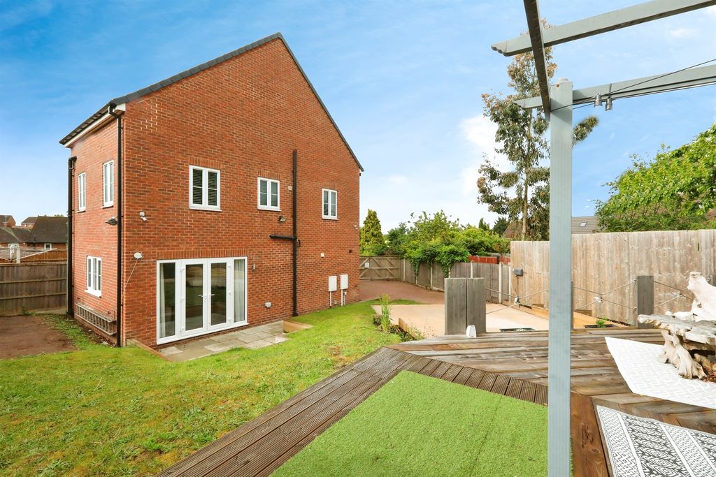 Property photo 2 of 14