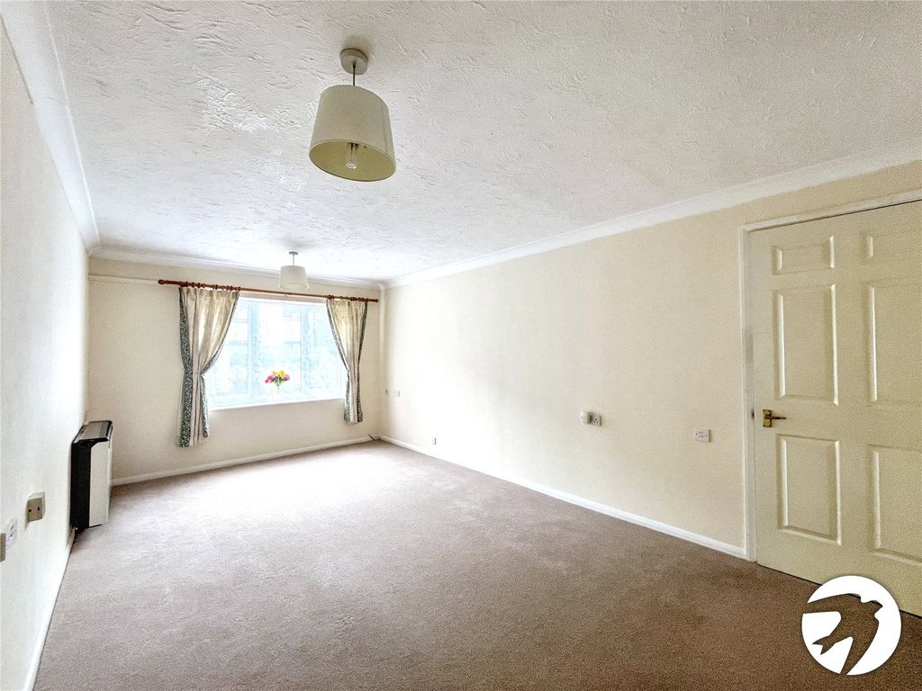 Property photo 2 of 7 Picture No. 09