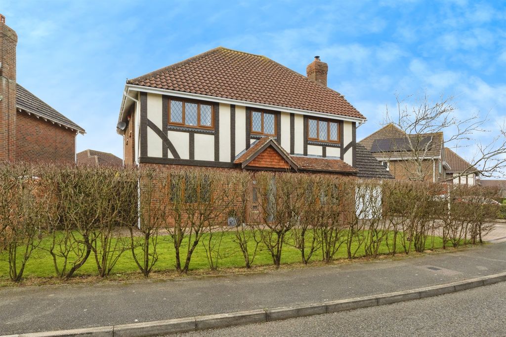 Property photo 3 of 24