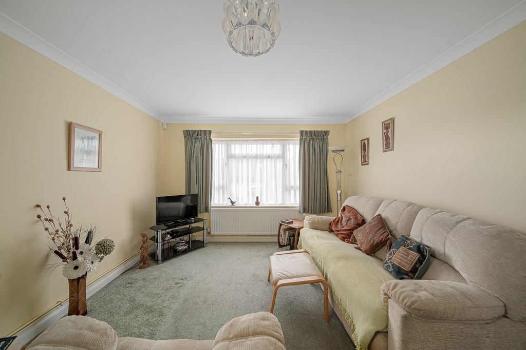 Property photo 2 of 23 4713232