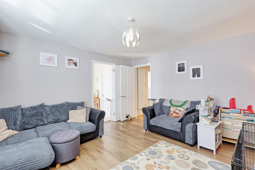 Property photo 3 of 20 Img_7494_5_6_Easyhdr-Interior3.Jpg