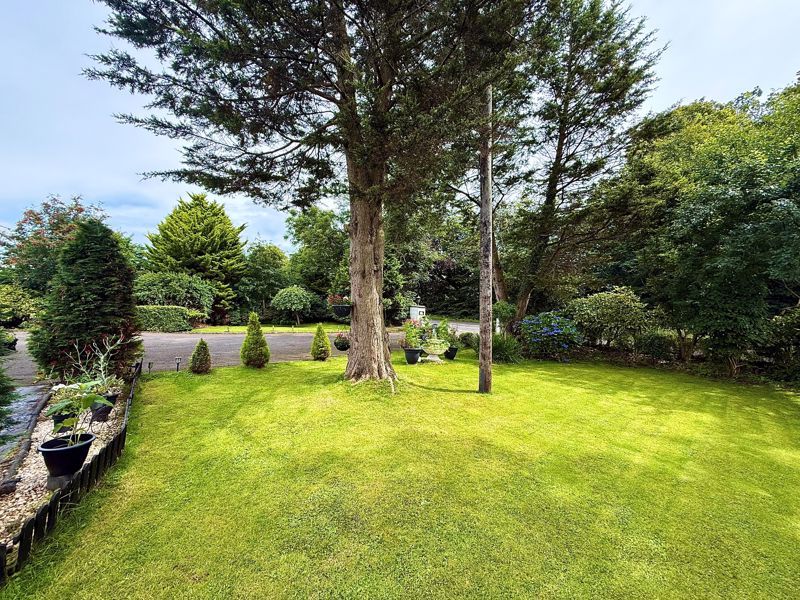 Property photo 2 of 39 Photo 32