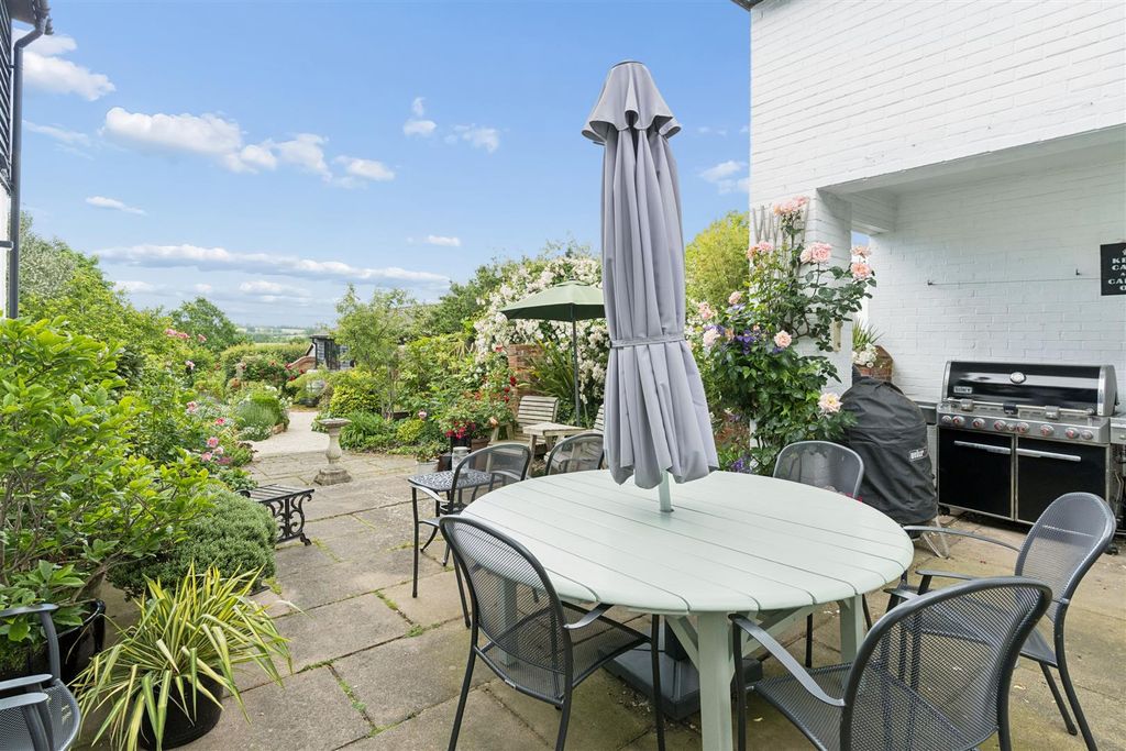 Additional image 32 of 6 bed detached house for saleHigh Road, Soulbury, Buckinghamshire LU7