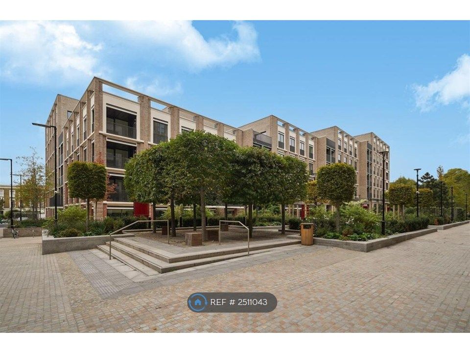 Property photo 1 of 13 Communal Gardens