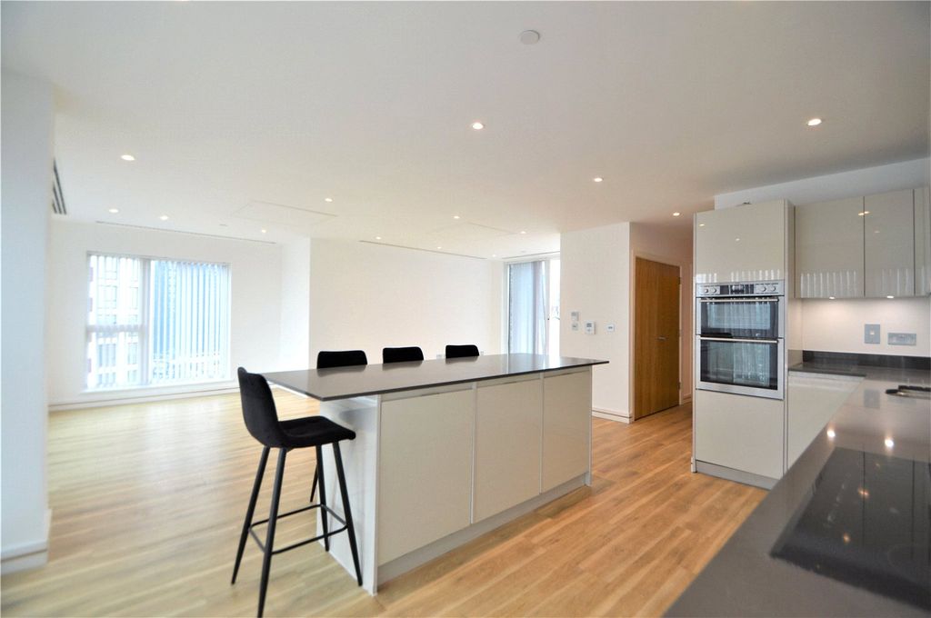 Property photo 2 of 23 Picture No. 08