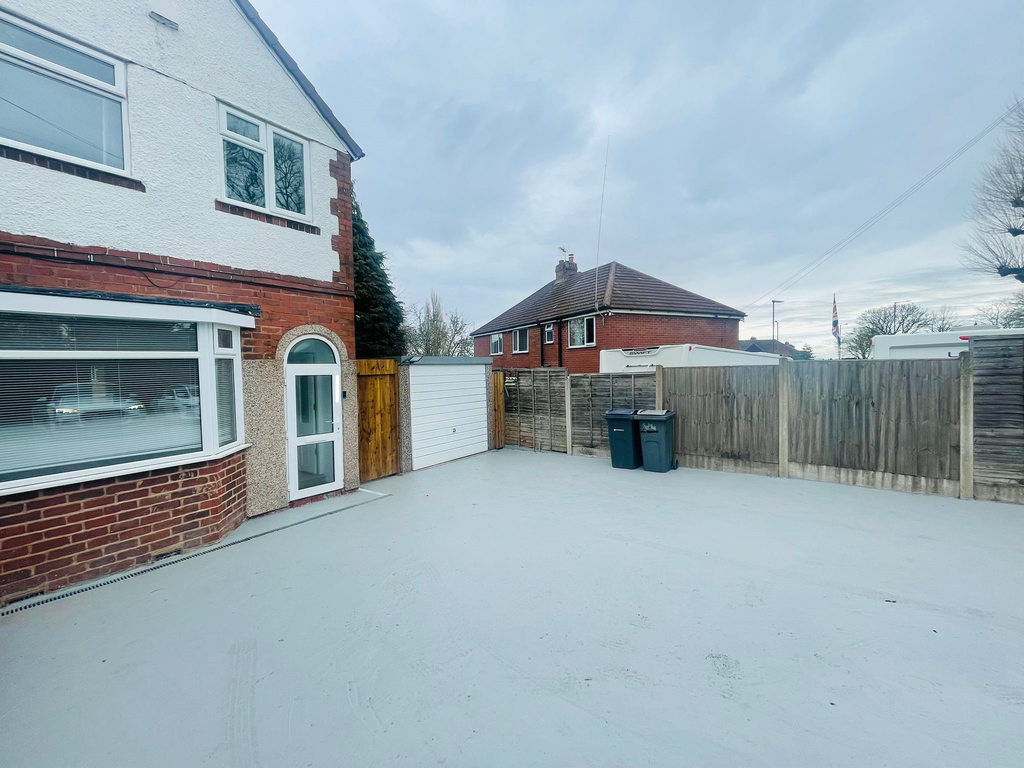 Property photo 2 of 22