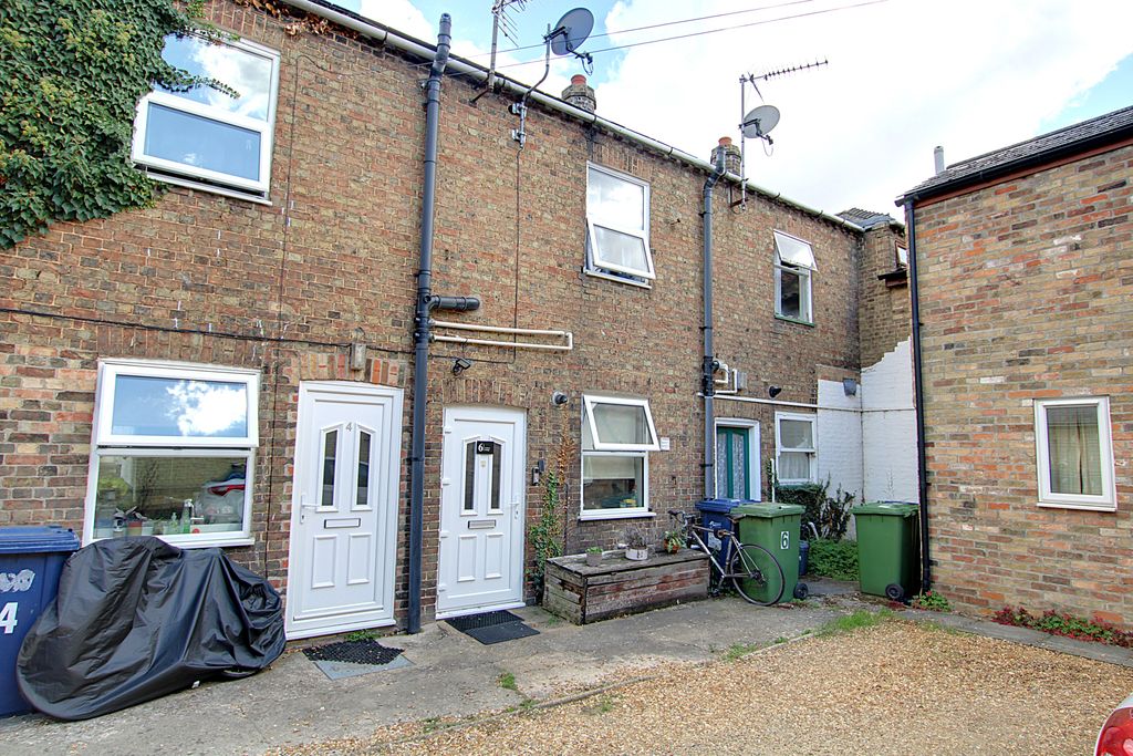 Property photo 1 of 4