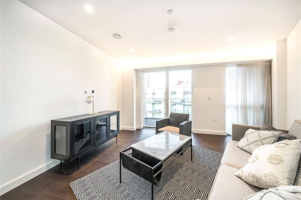 Property photo 2 of 9 Picture No. 30