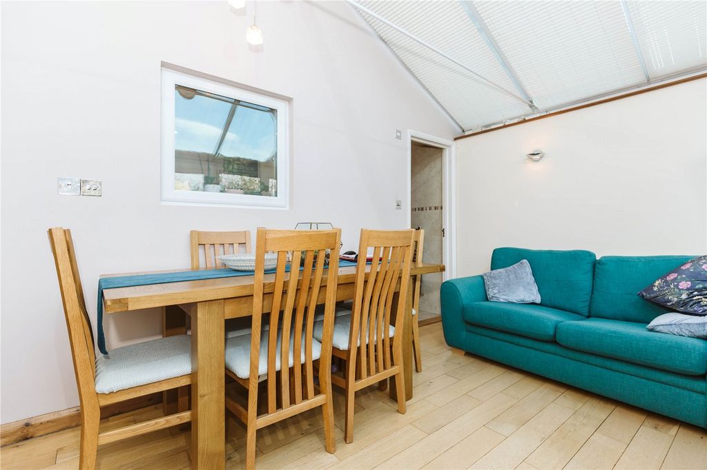 Property photo 3 of 10 Picture No. 15