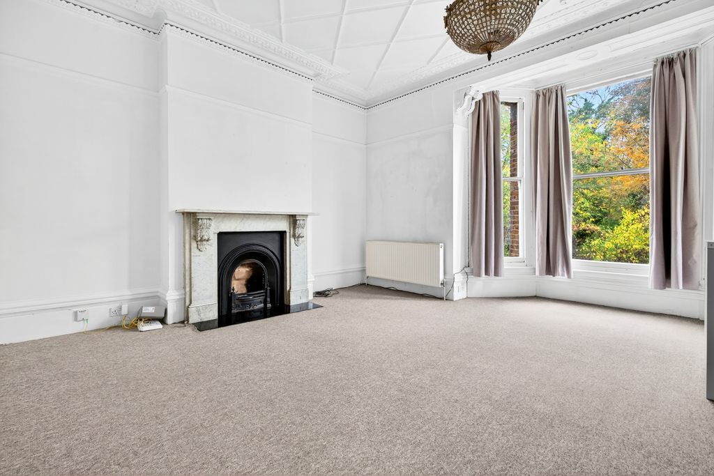 Property photo 2 of 18 Picture No. 22
