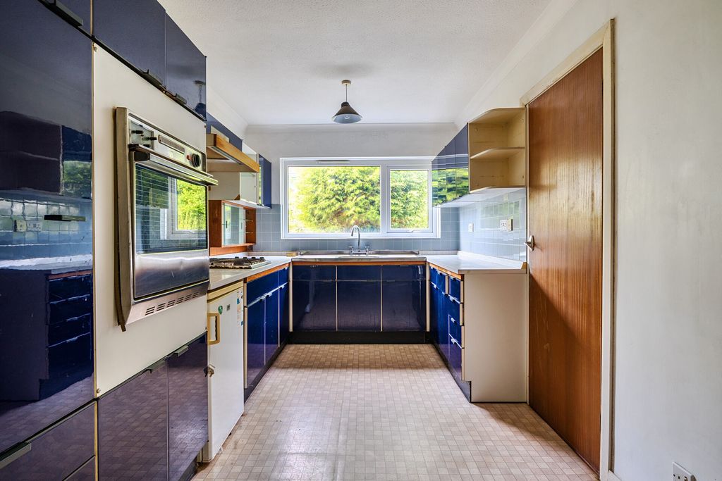 Property photo 3 of 18 1514378-10-6A9974...