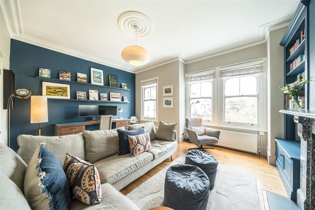 Property photo 3 of 11