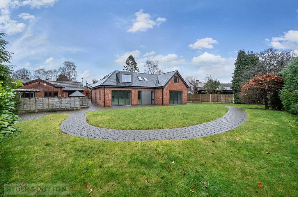 Property photo 2 of 37 Garden