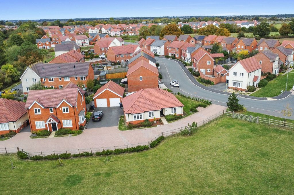 Property photo 2 of 20 4662951