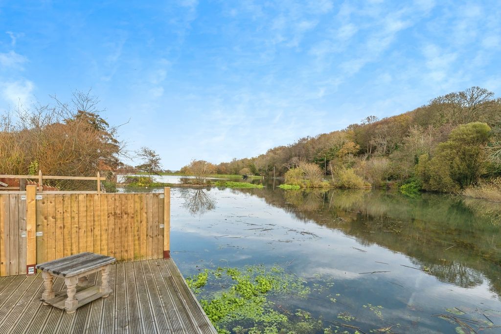 Property photo 2 of 20 Pbox-Img.Jpg