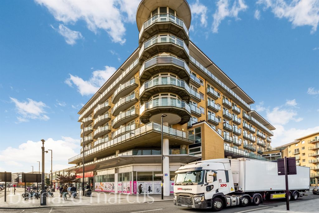 Property photo 1 of 9