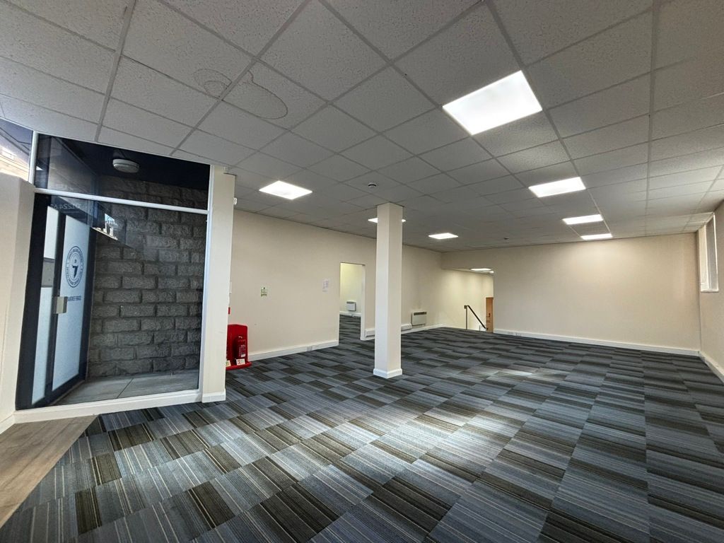 Property photo 3 of 6 Photo 10