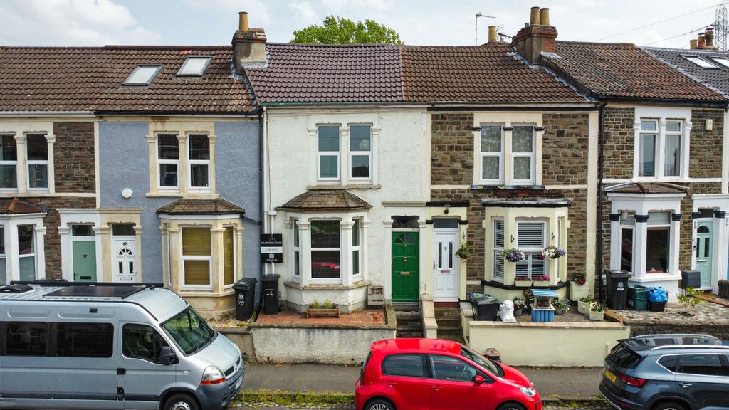 Property photo 2 of 23 4074802