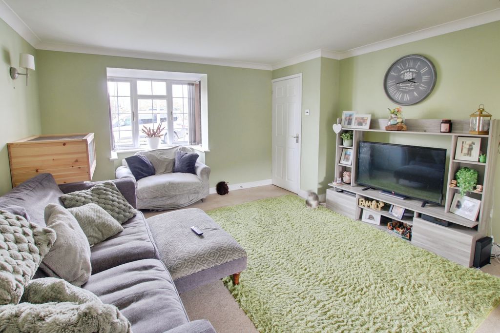 Property photo 2 of 14