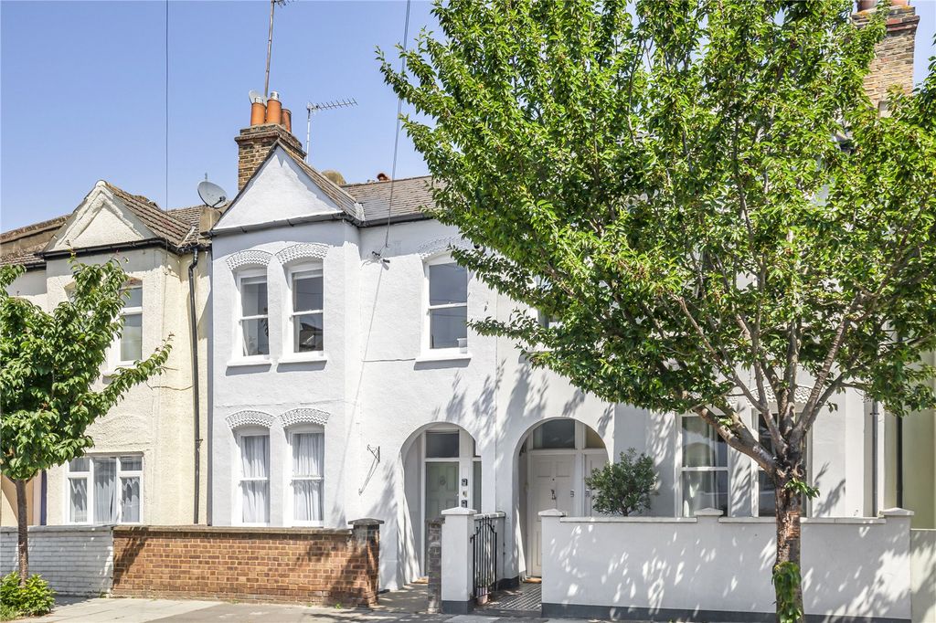 Property photo 1 of 15 Picture No. 05