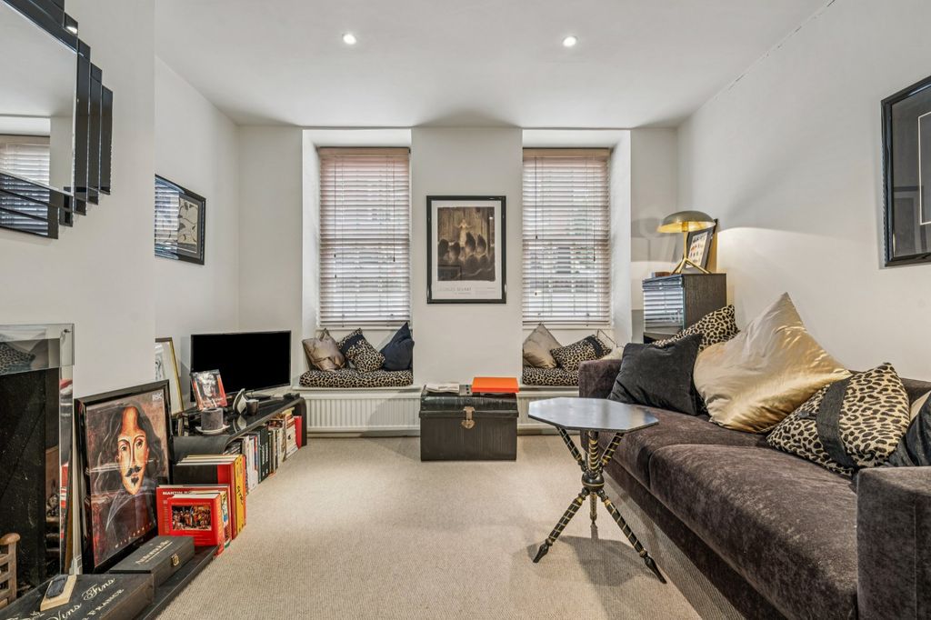 Property photo 2 of 16