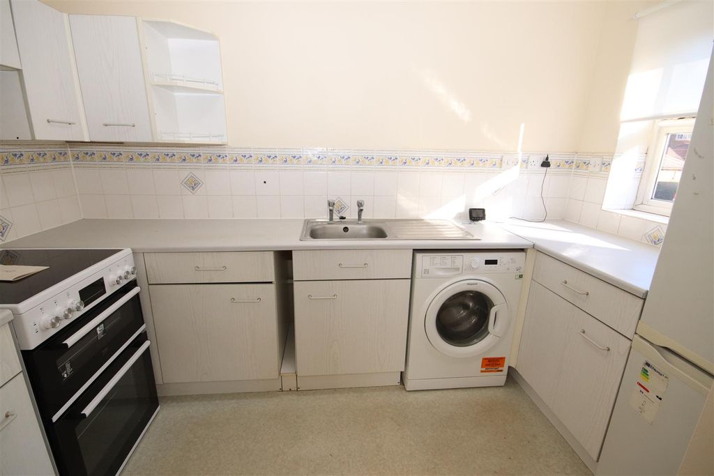 Property photo 3 of 6 Img_2436.Jpg