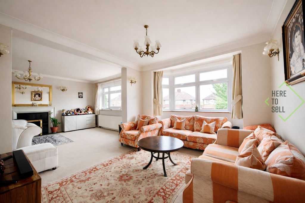 Property photo 3 of 27 Morton Way, Southgate, N14 (27)