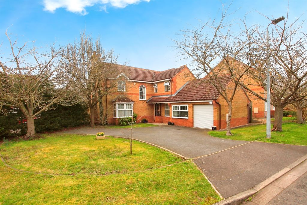 Property photo 1 of 16