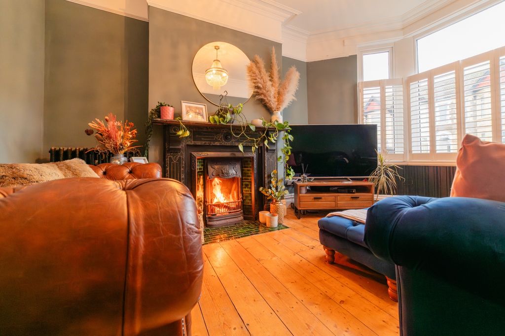 Property photo 2 of 37 Award-Winning Media Team On Every Listing_3