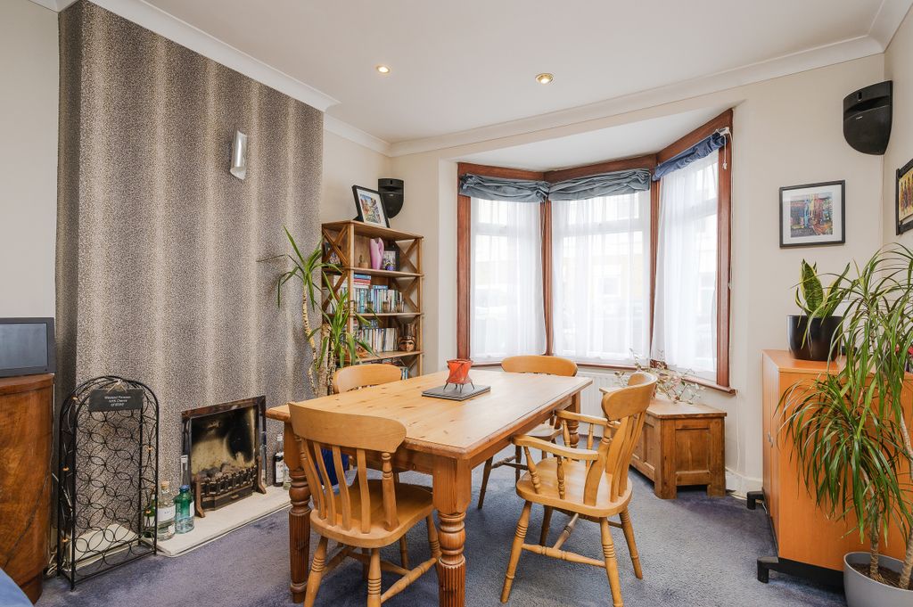 Property photo 2 of 15 Dining Area