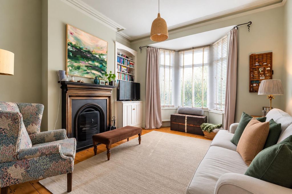Property photo 3 of 32 6Ceba995-41c0-4800-Bf7A-Fb470E8624B5.Png