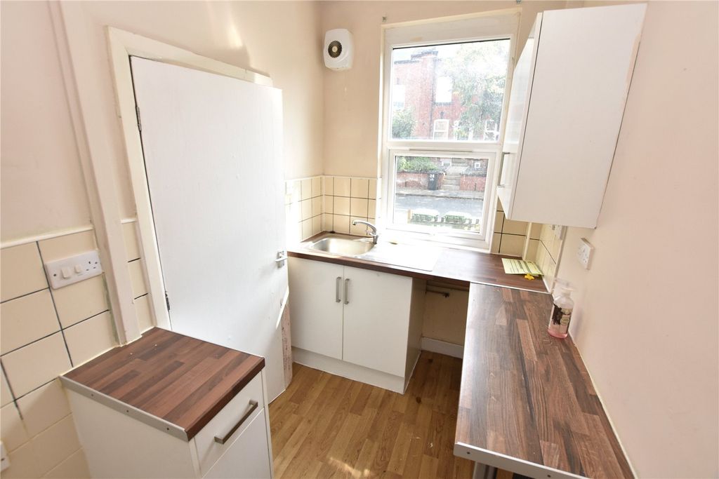 Property photo 3 of 6 Picture No. 07