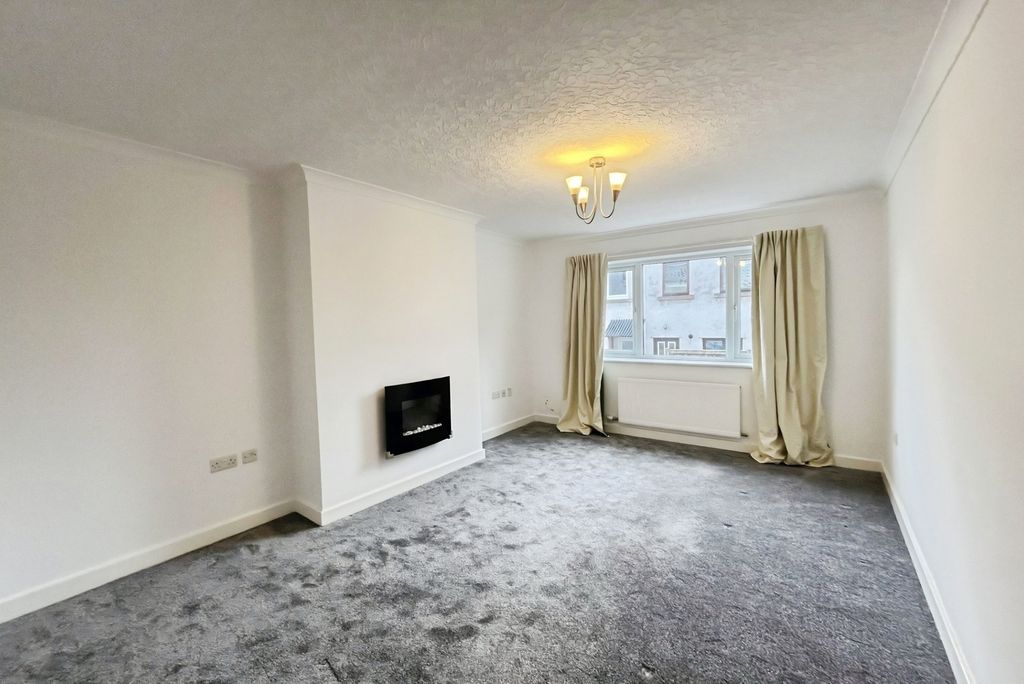 Property photo 3 of 9 Sitting Room