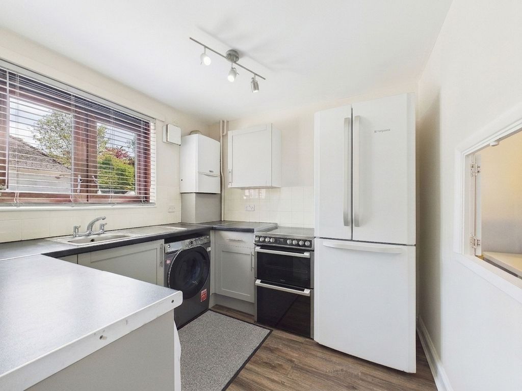 Property photo 2 of 11