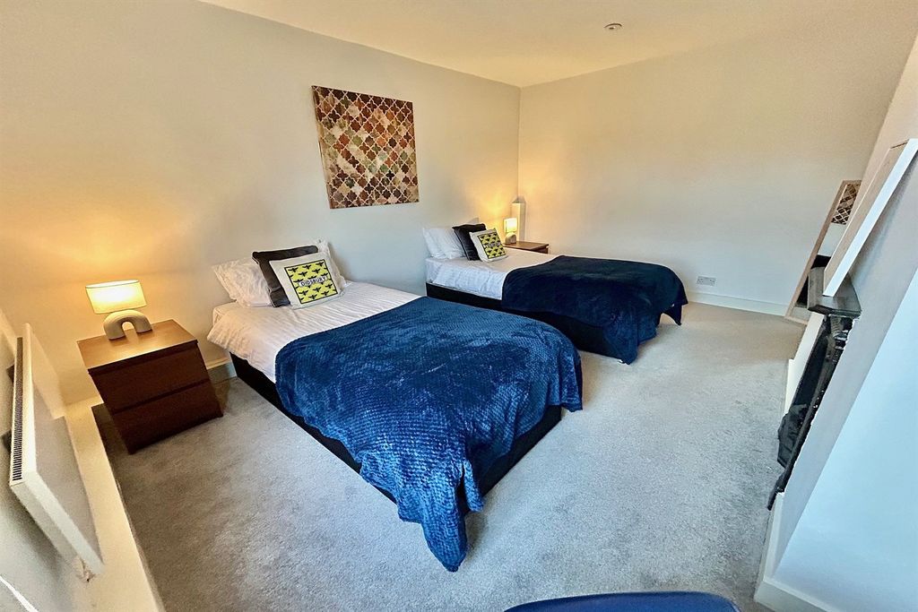 Property photo 3 of 16 Bedroom 2