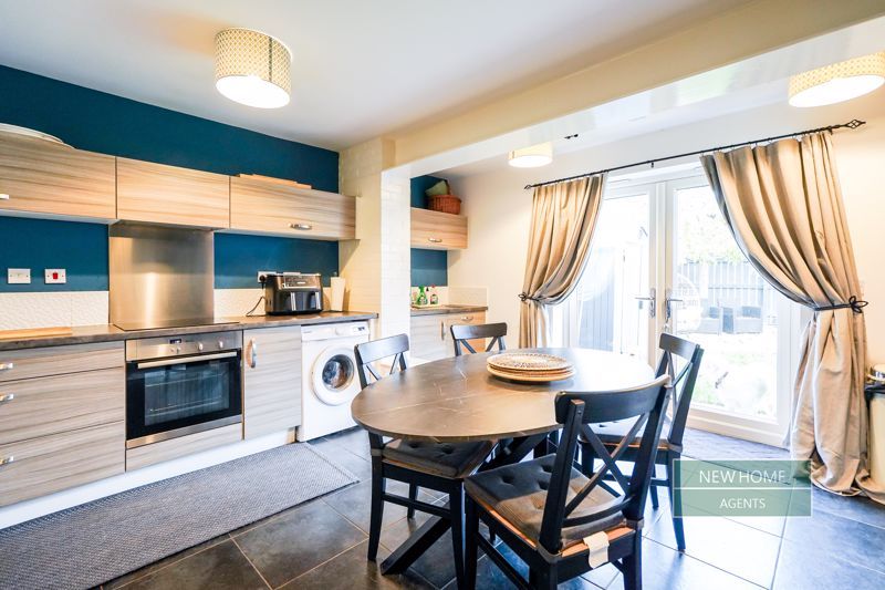 Property photo 2 of 28 Photo 27