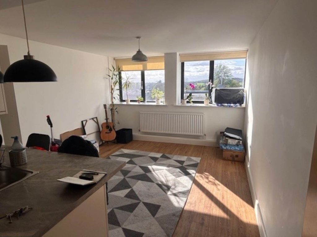 Property photo 2 of 3