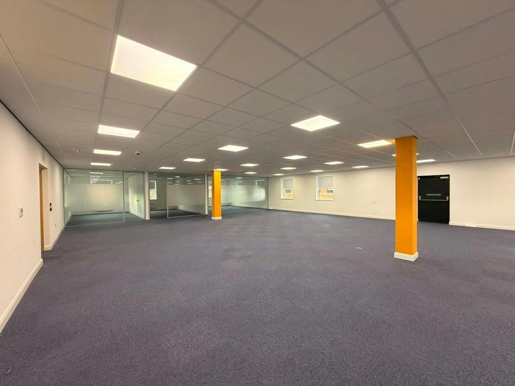 Property photo 2 of 18 Fa3424d1-d808-4d5E-A24A-57cc4A44F47F.Jpg