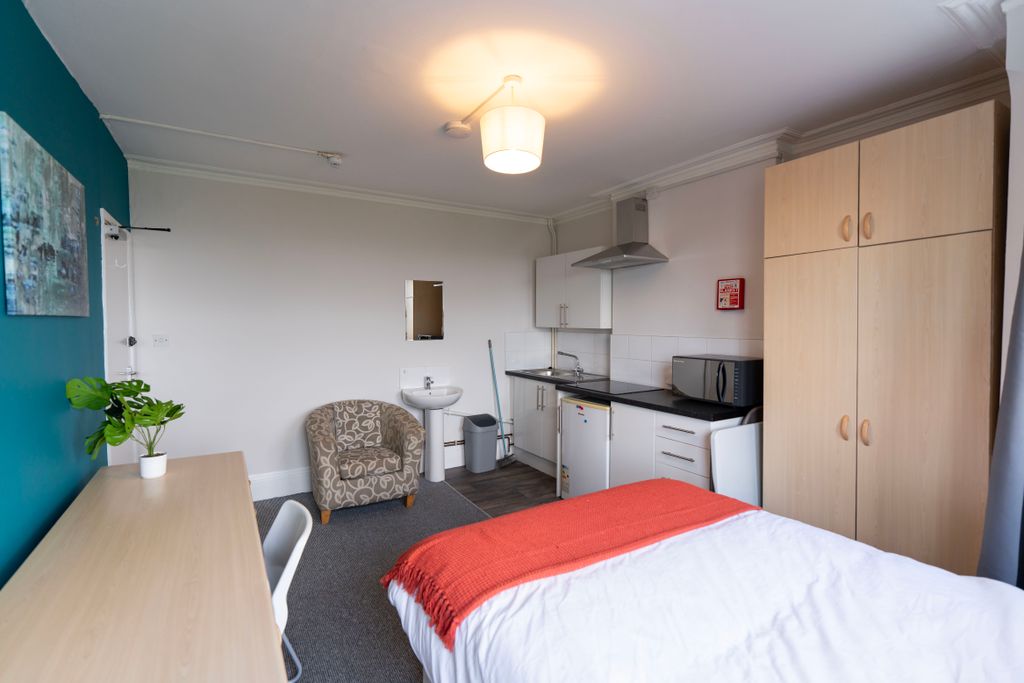 Property photo 3 of 6 Dsc09770