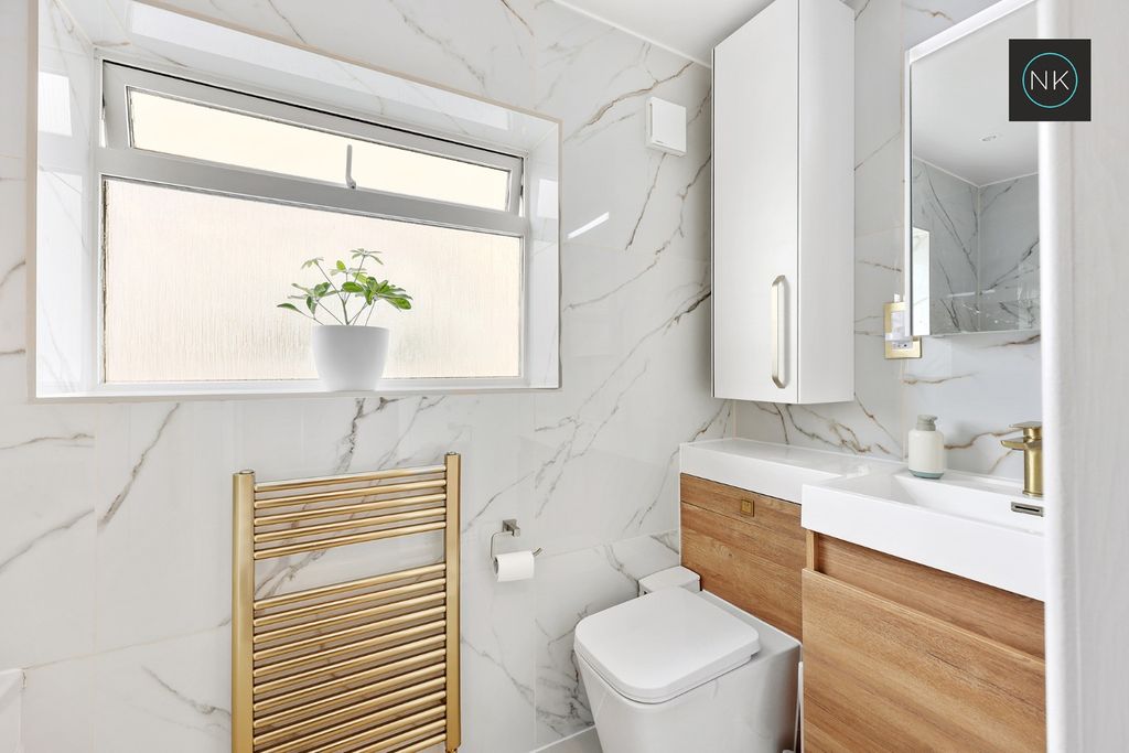 Property photo 3 of 31 5905007