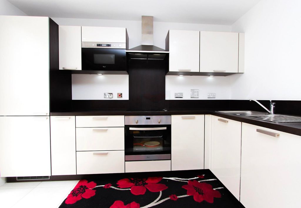 Property photo 2 of 7 Photo4