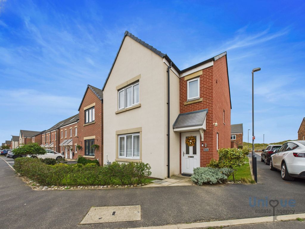 Property photo 1 of 32